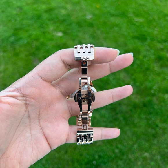 GV2 BY GEVRIL Women's Astor Rose Gold-Tone Stainless Steel Watch 40mm Watch - Picture 12 of 12